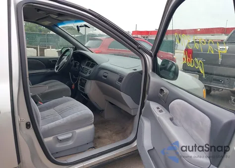 2002 Toyota Sienna Le from USA, damaged, VIN 4T3ZF13C52U437640